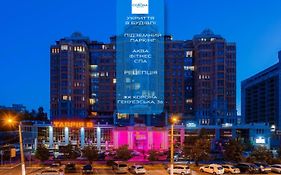 Corona Hotel & Apartments